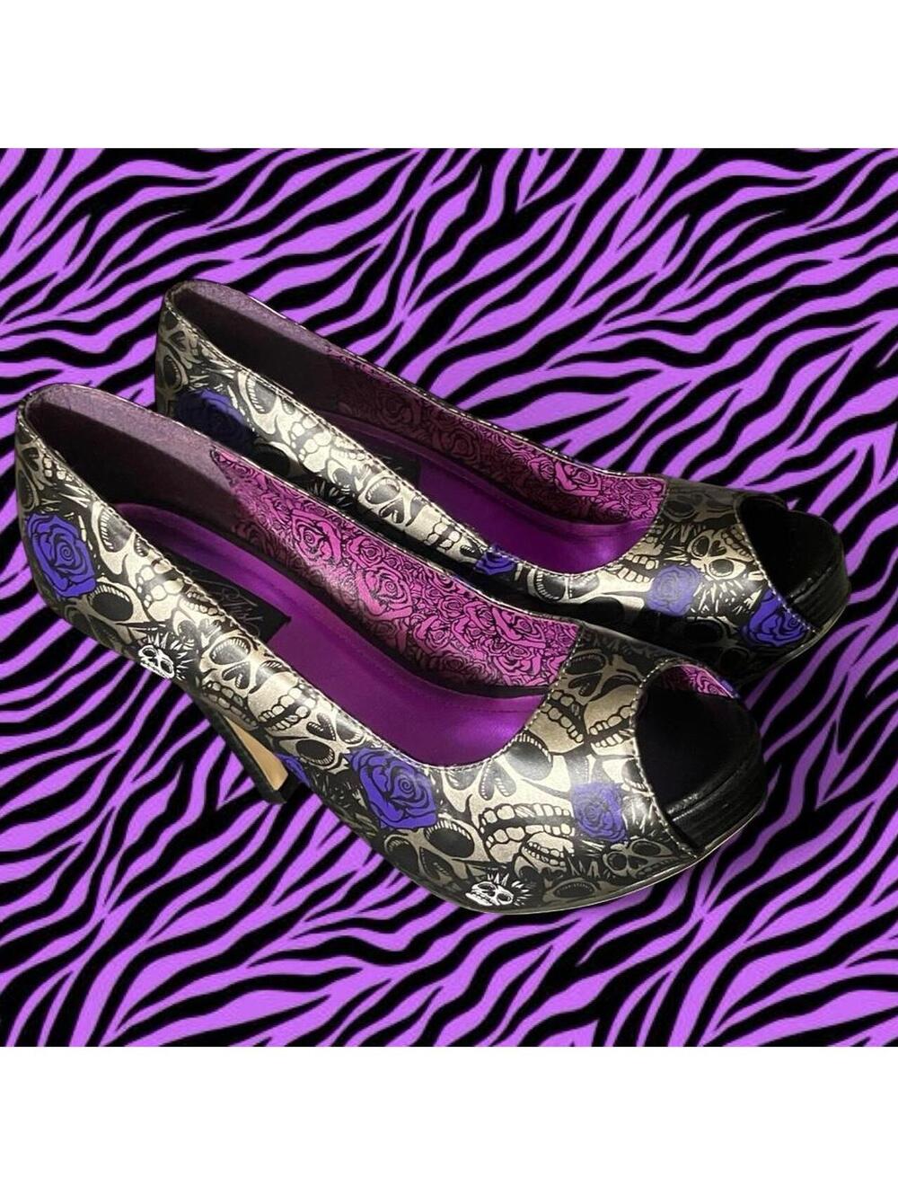 NIB Iron Fist 'Muerte' purple & pewter skull and rose print heels #goth #punk
